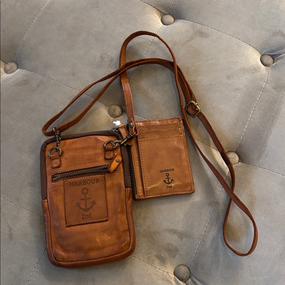 Brown Leather Crossbody Bag with Anchor Motif - Picture 2 of 5